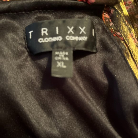 Floral Dress with gold shine - Picture 6 of 7